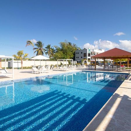 Habana Hotel Y Restaurante Higuey Bagian luar foto